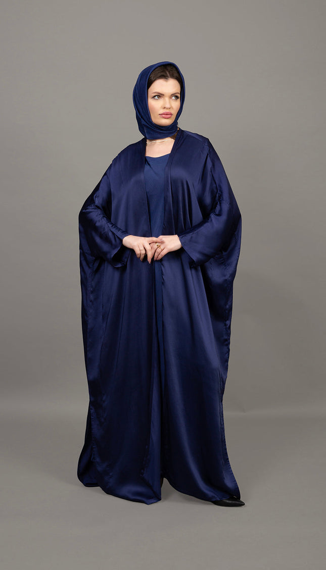 عباية قفطان من الساتان باللون الأزرق الداكن 