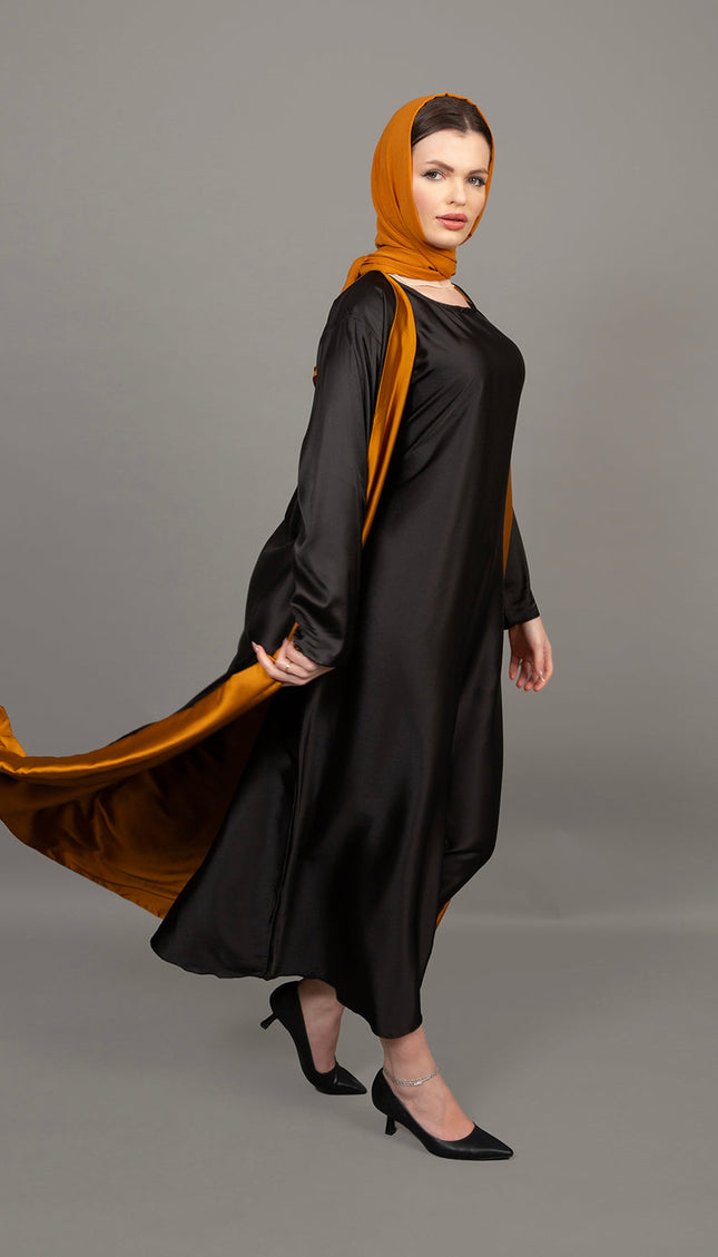 طقم عباية ساتان قابل للعكس باللونين الخردلي والذهبي والأسود (3 قطع) 