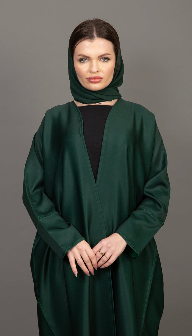 عباية فاخرة من الساتان بلون الزمرد الداكن