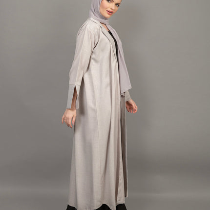 عباية بيج كلاسيكية منقوشة 