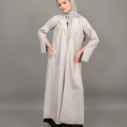 عباية بيج كلاسيكية منقوشة 