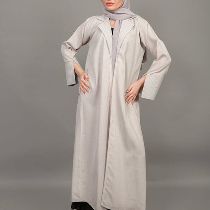 عباية بيج كلاسيكية منقوشة 